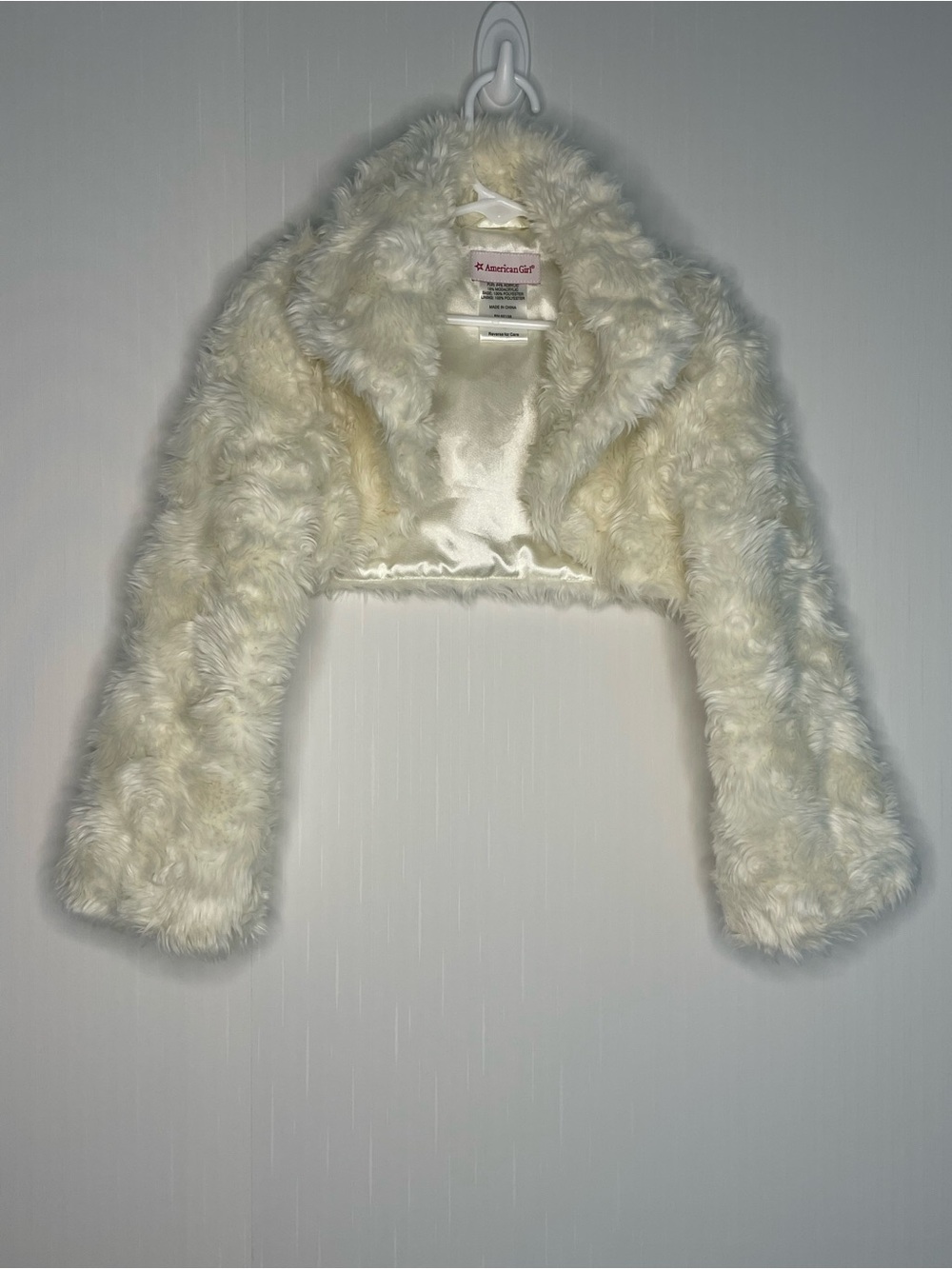 American Girl Kids Faux Fur Cream Fancy Shrug Cropped Jacket Size 6